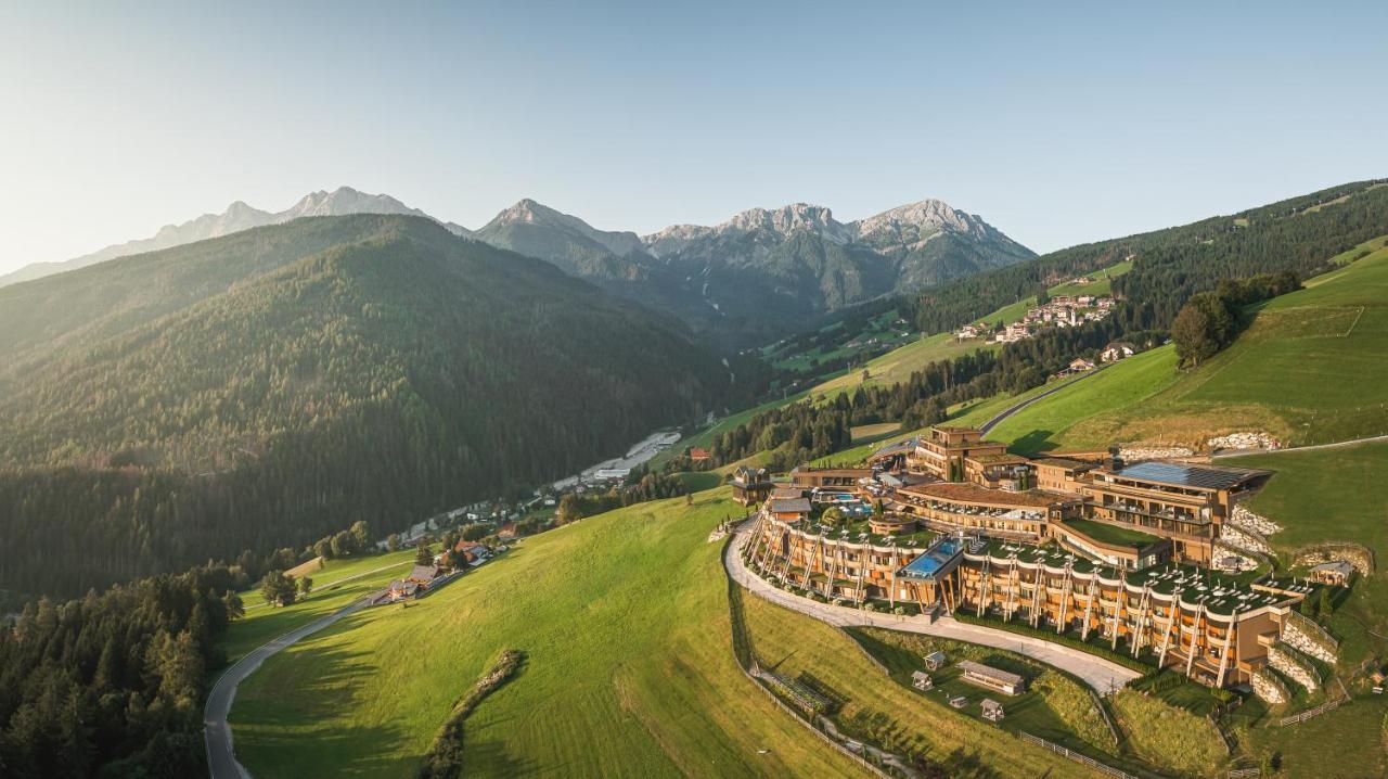 Alpin Panorama Hotel Hubertus Olang Екстериор снимка