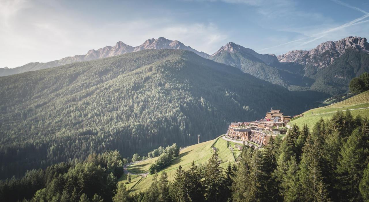 Alpin Panorama Hotel Hubertus Olang Екстериор снимка